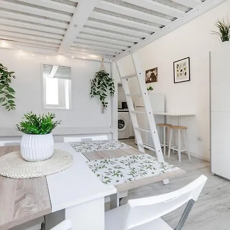 Whitenest - Loft With A Chic Vibe Διαμέρισμα